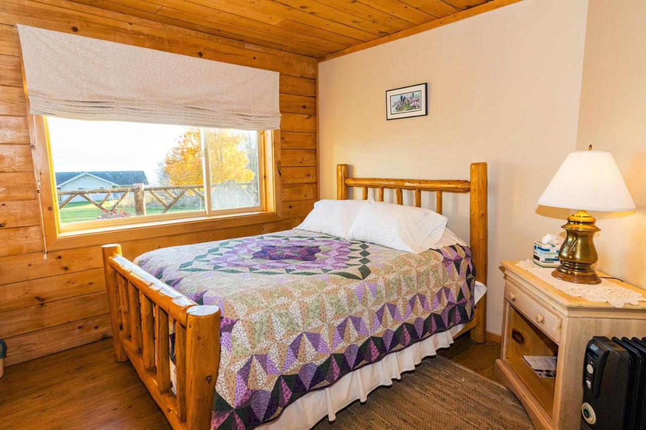 Juneberry Lodge Homer Εξωτερικό φωτογραφία