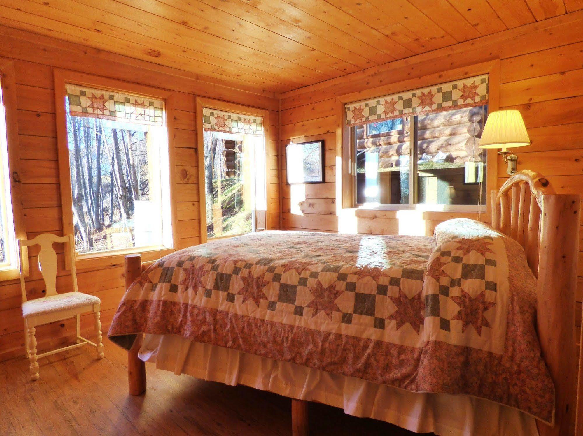Juneberry Lodge Homer Εξωτερικό φωτογραφία